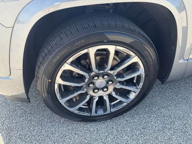 Used 2020 GMC Acadia Denali w/ Technology Package AWD/4WD image 18