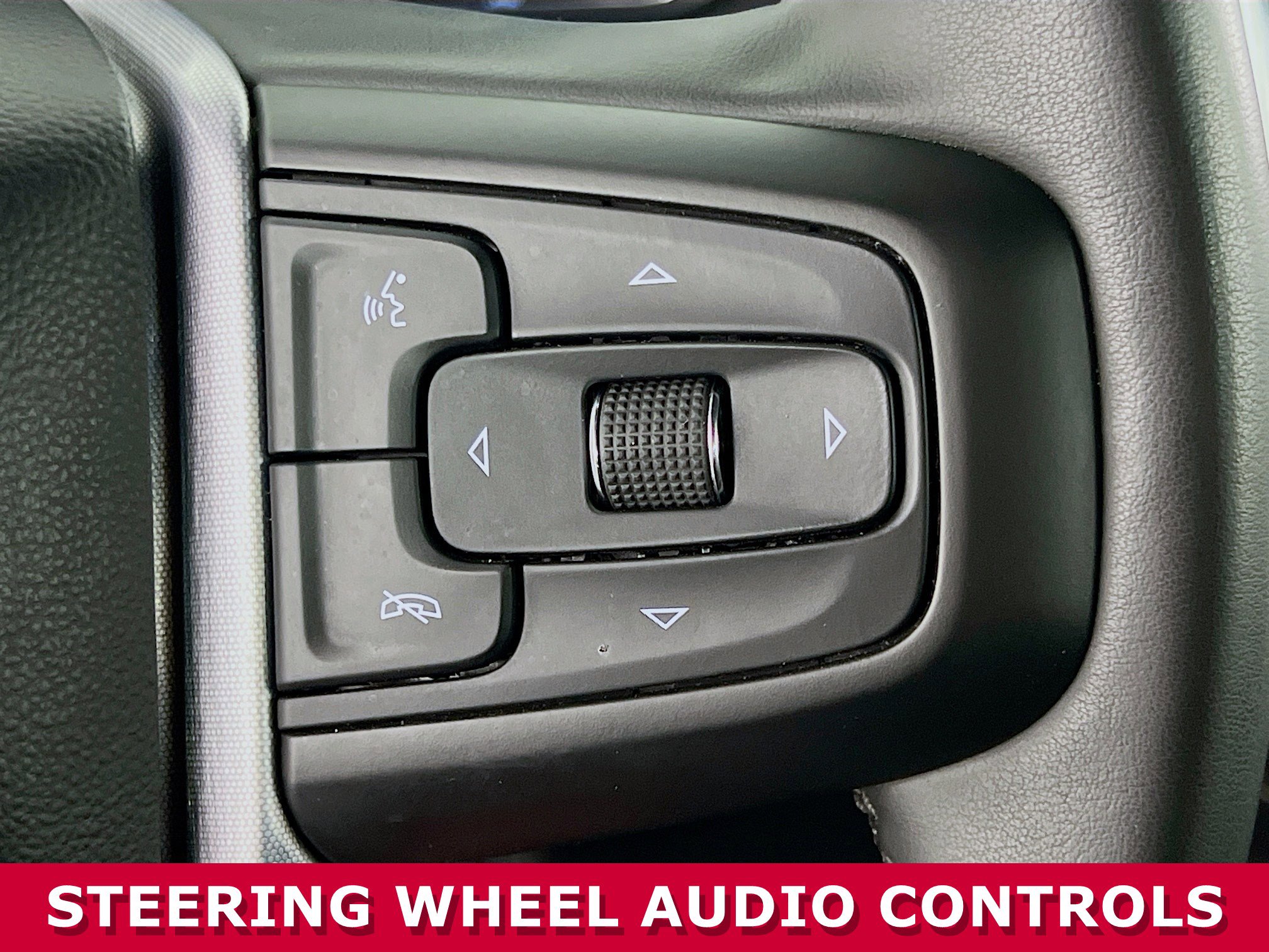 Used 2024 GMC Yukon XL SLT image 15