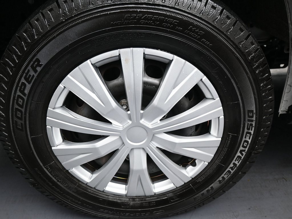 Used 2024 Ford Transit 350 XLT image 39