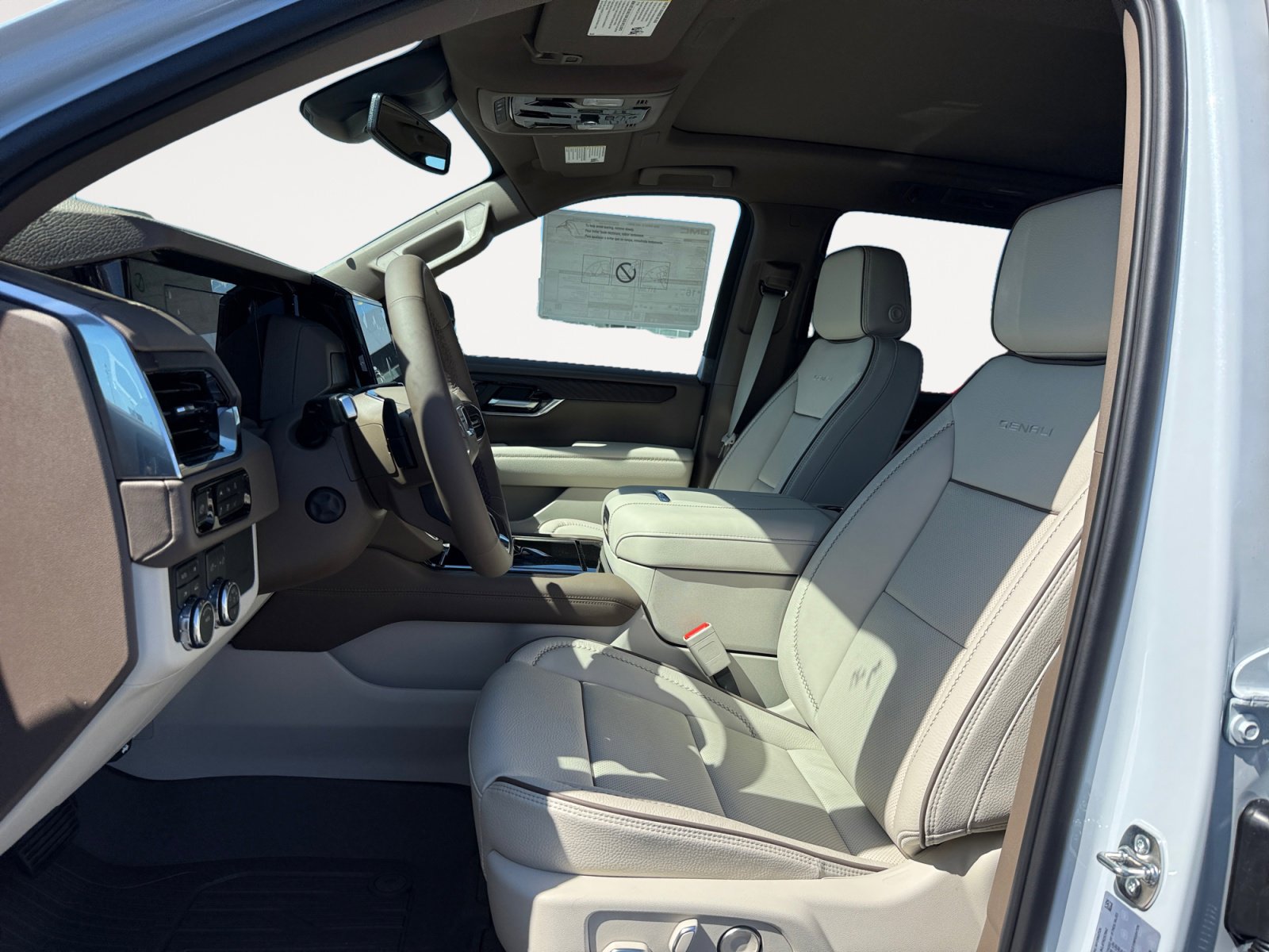 New 2026 GMC Yukon XL Denali w/ Sun & Power Step Package image 10