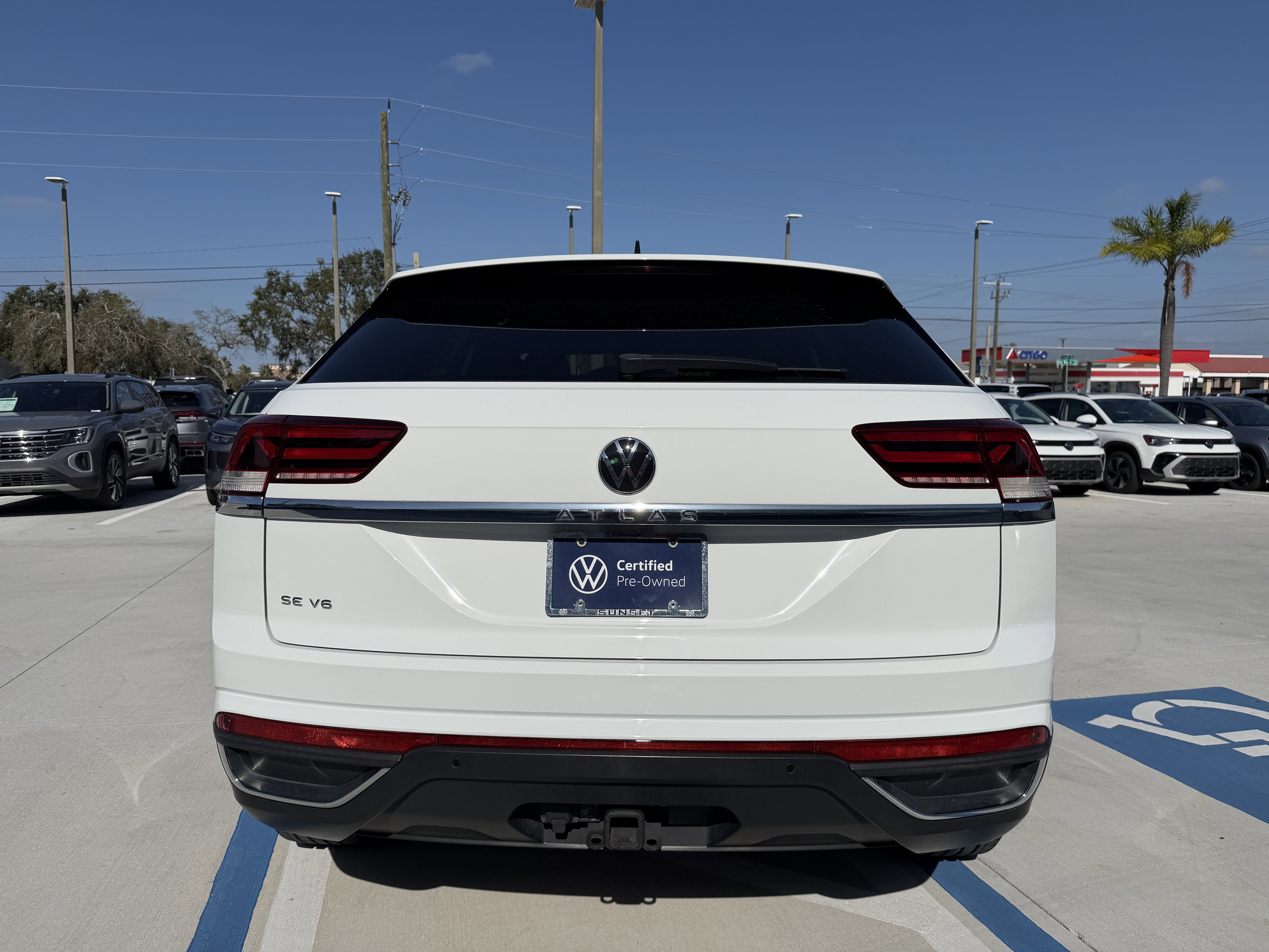 Certified 2023 Volkswagen Atlas Cross Sport SE w/ Panoramic Sunroof Package image 4