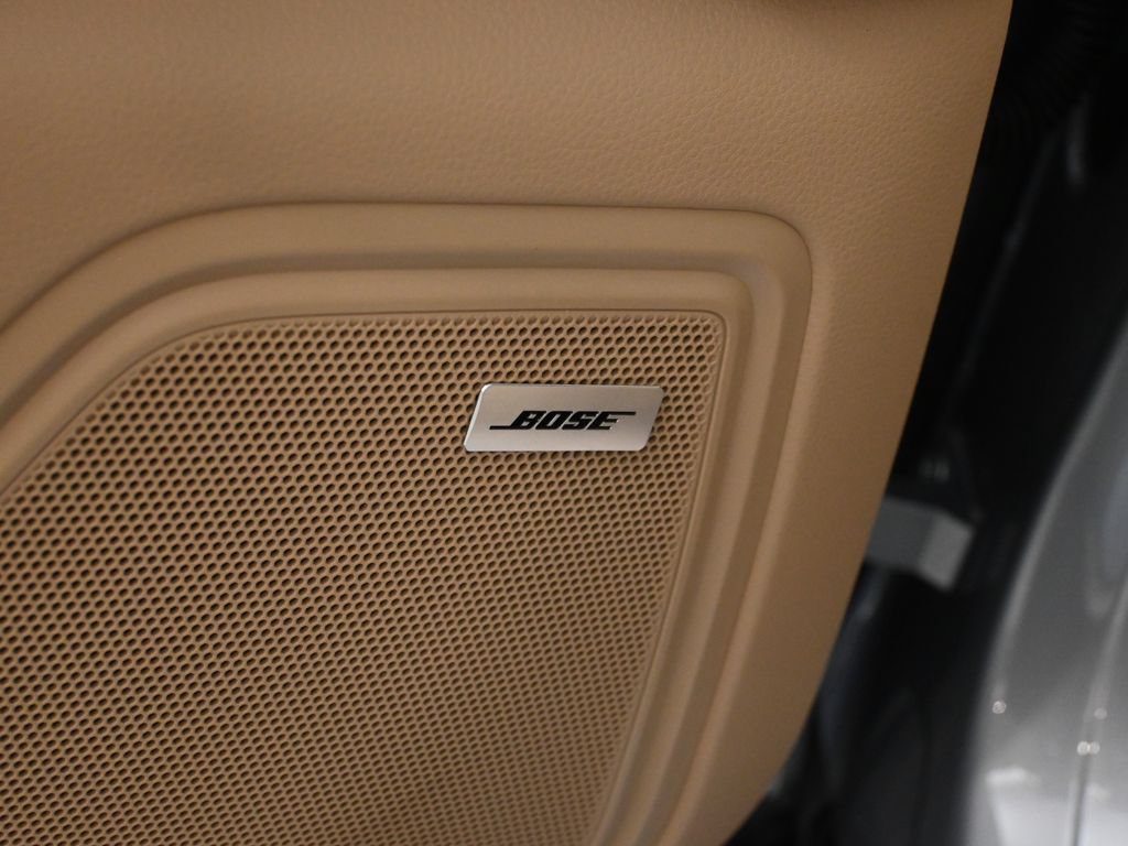 New 2026 Porsche Macan AWD/4WD image 33