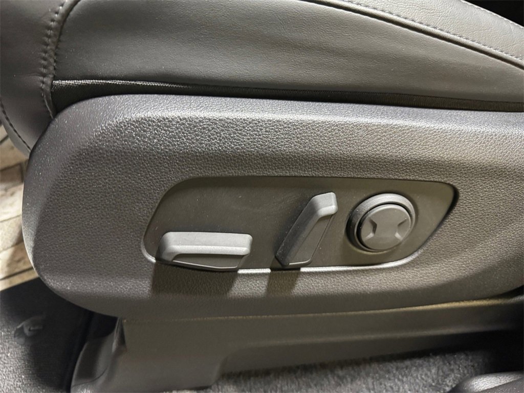 Certified 2024 Kia Carnival EX image 13