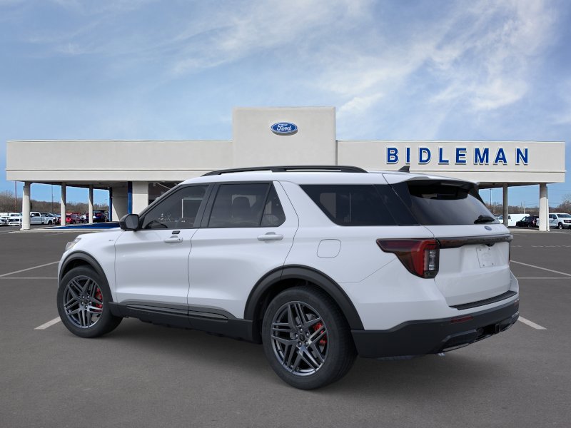 New 2026 Ford Explorer ST-Line w/ ST-Line Street Pack AWD/4WD image 4