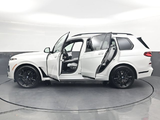 New 2027 BMW X7 xDrive40i w/ M Sport Package AWD/4WD image 39