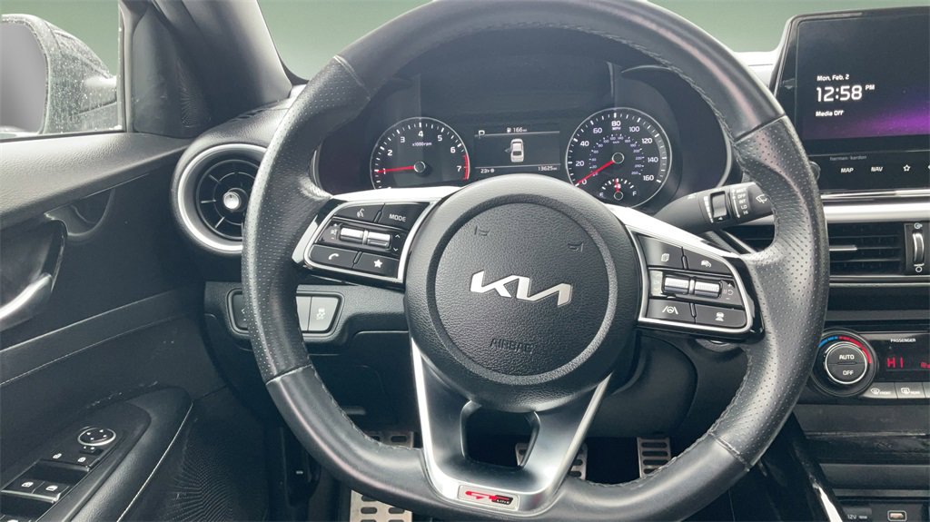 Used 2024 Kia Forte GT-Line w/ GT-Line Premium Package image 14