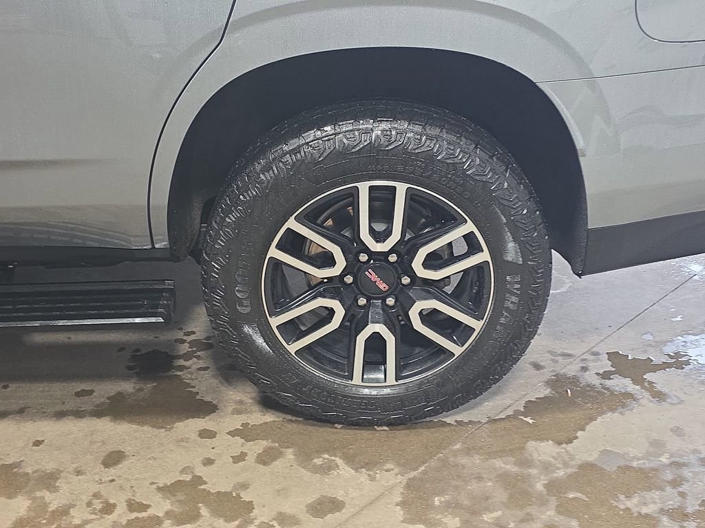 Certified 2023 GMC Yukon AT4 w/ Max Trailering Package image 35