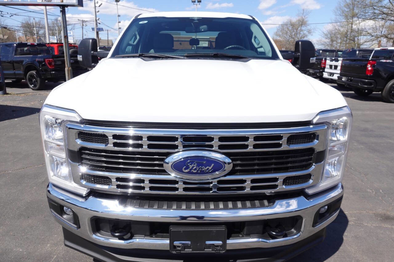 Used 2023 Ford F250 XLT w/ FX4 Off-Road Package image 6