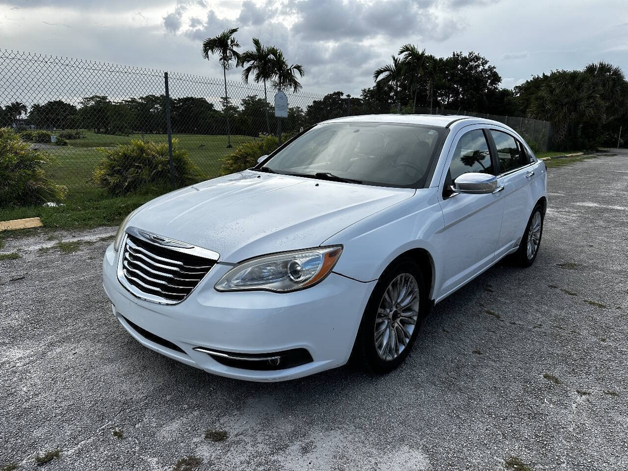 Used 2011 Chrysler 200 Limited
