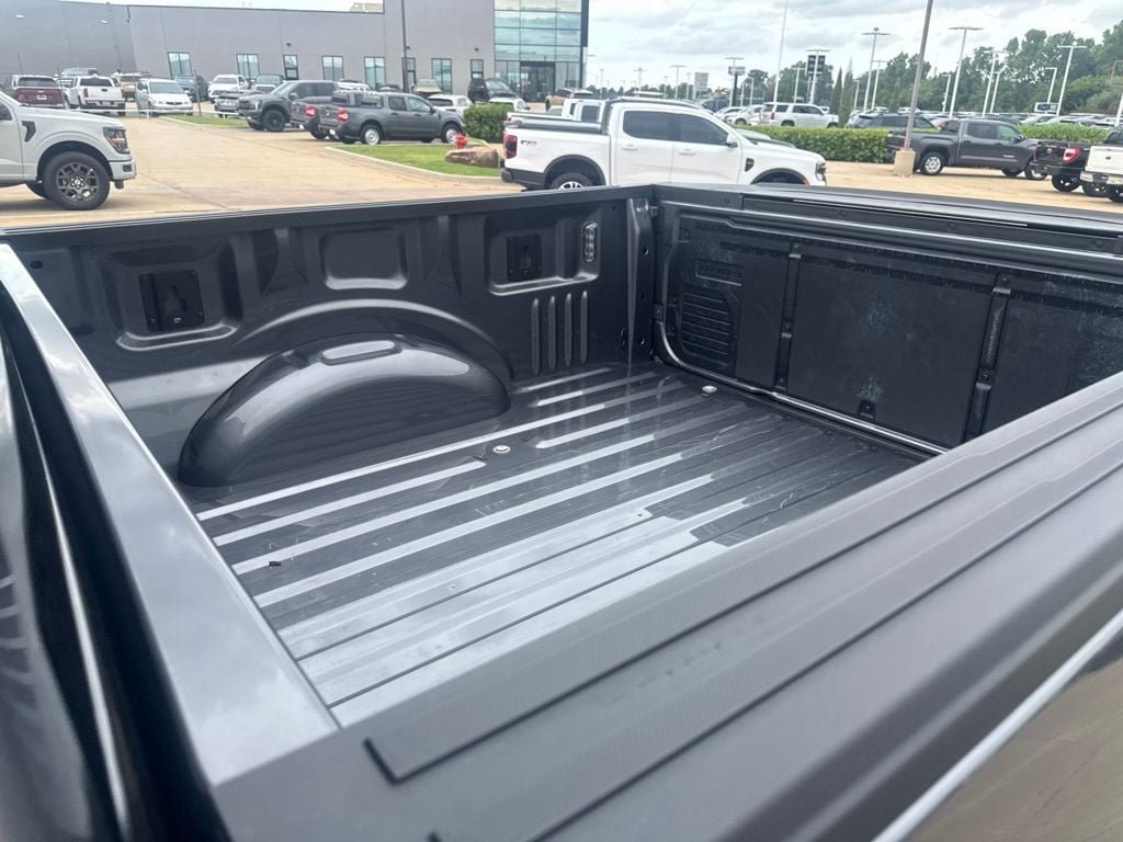 Used 2022 Ford F150 Platinum w/ Equipment Group 701A High AWD/4WD image 8