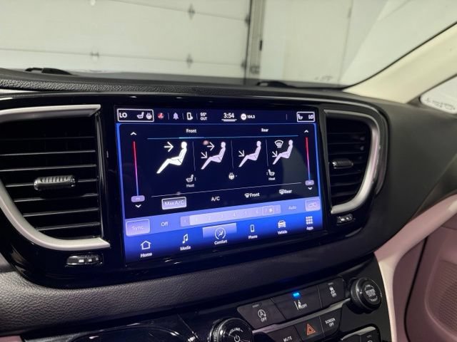Used 2022 Chrysler Pacifica Touring-L FWD image 20
