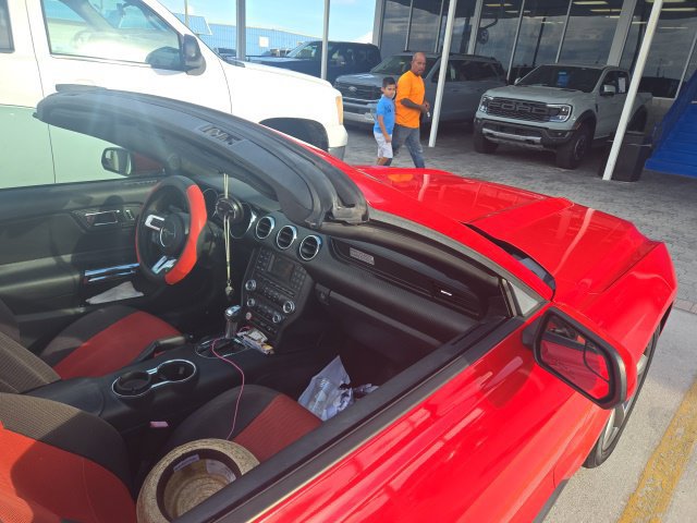 Used 2017 Ford Mustang Convertible w/ Equipment Group 051A RWD image 9