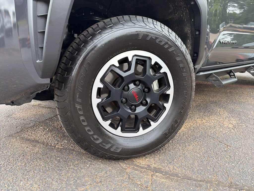 Used 2024 Toyota Tacoma TRD Off-Road AWD/4WD image 2