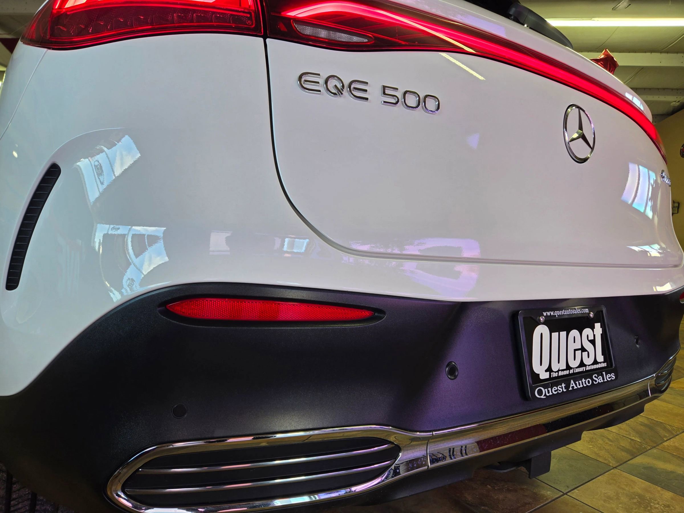 Used 2023 Mercedes-Benz EQE 500 4MATIC SUV image 29