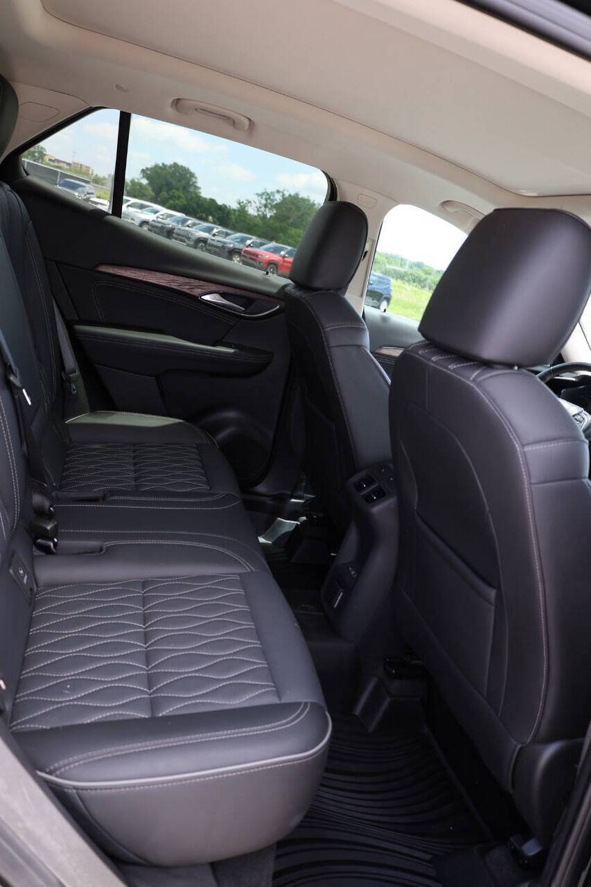 Used 2023 Buick Envision Avenir AWD/4WD image 16