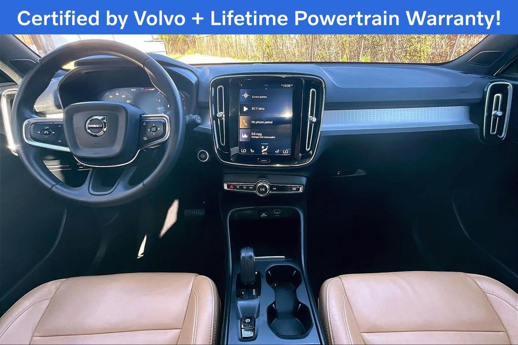 Used 2020 Volvo XC40 T5 Momentum w/ Protection Package Premier image 20