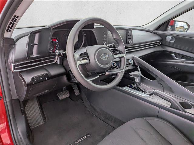 Used 2022 Hyundai Elantra SEL w/ Cargo Package FWD image 7