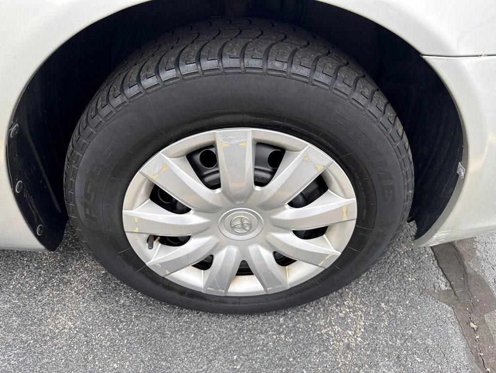Used 2005 Toyota Camry LE FWD image 20