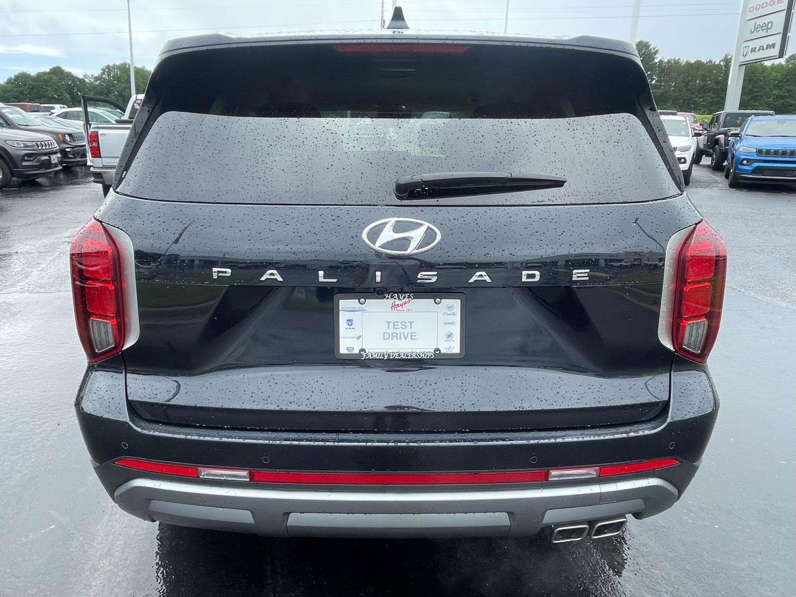 Used 2025 Hyundai Palisade SEL FWD image 19