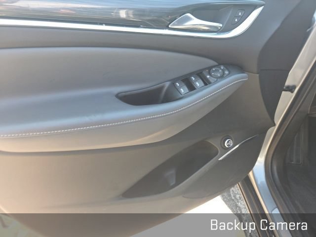 Used 2023 Buick Enclave Essence w/ Experience Buick Package FWD image 10