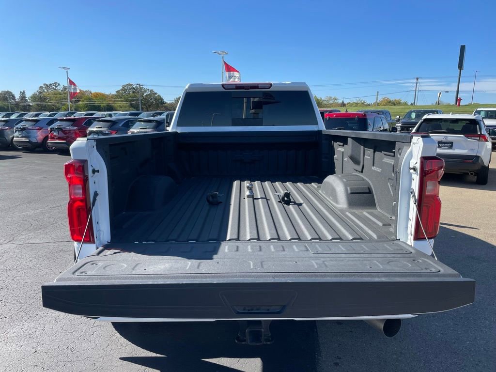 Used 2024 Chevrolet Silverado 3500 LTZ w/ LTZ Plus Package AWD/4WD image 31