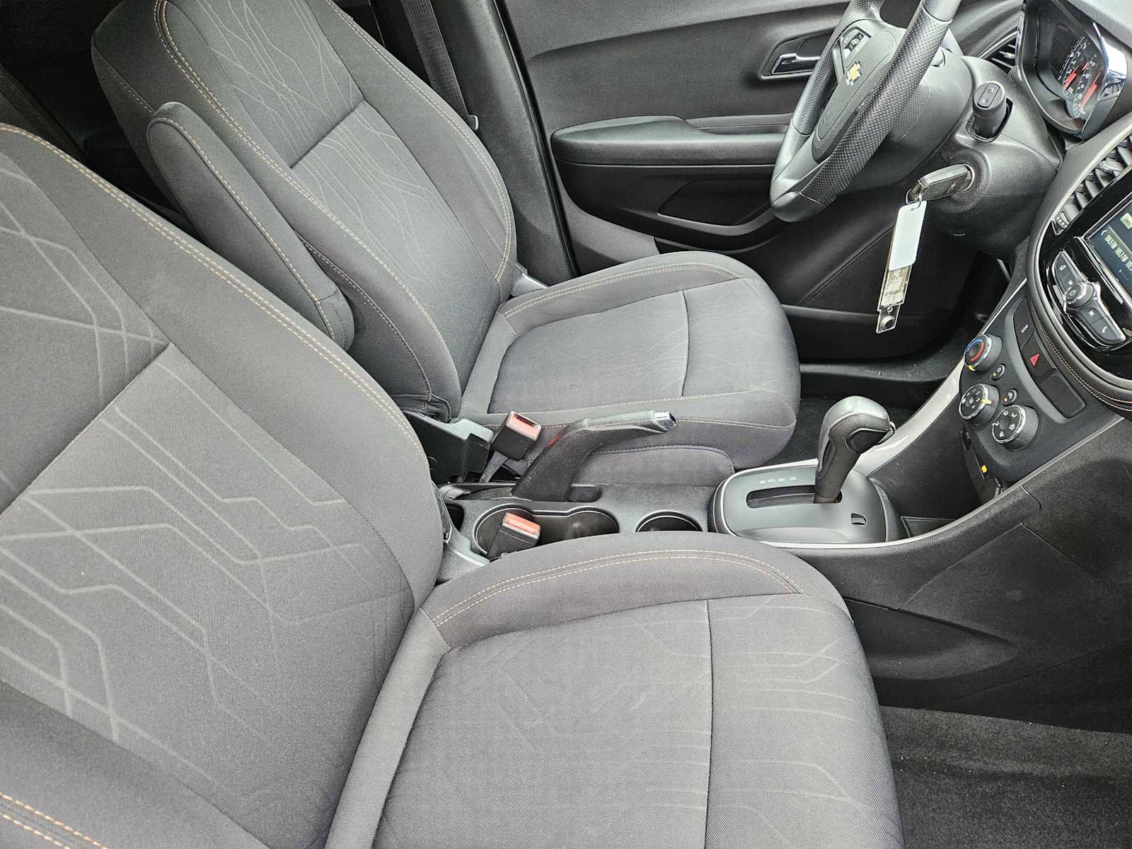 Used 2017 Chevrolet Trax LT w/ Driver Confidence Package image 14