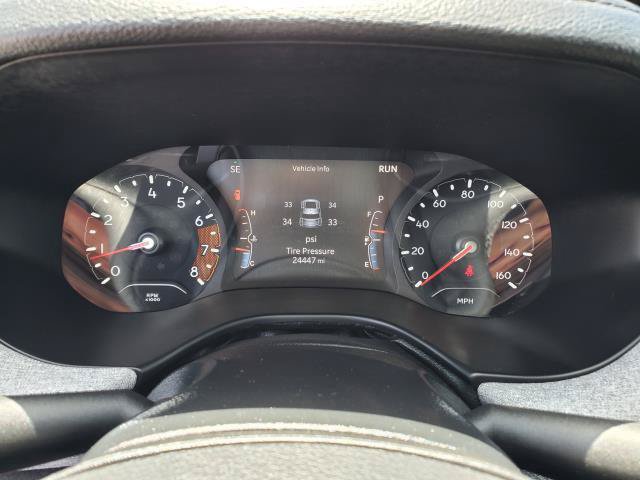 Used 2023 Jeep Compass Latitude w/ Sun and Sound Group AWD/4WD image 11
