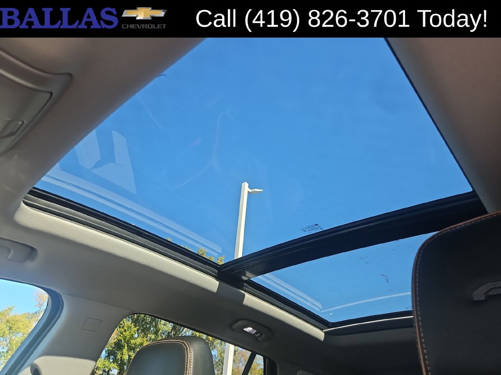 Certified 2024 GMC Terrain AT4 w/ GMC Pro Grade Package AWD/4WD image 24