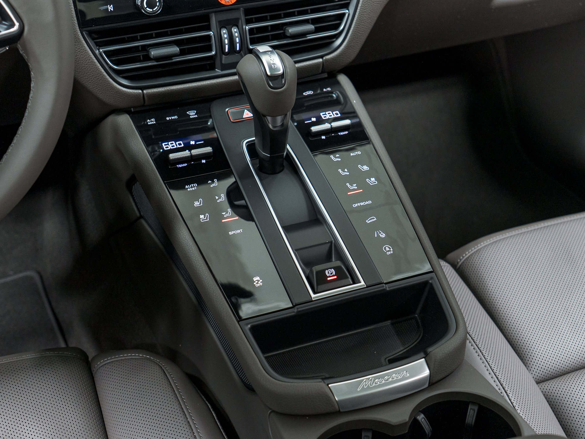 New 2026 Porsche Macan AWD/4WD image 25