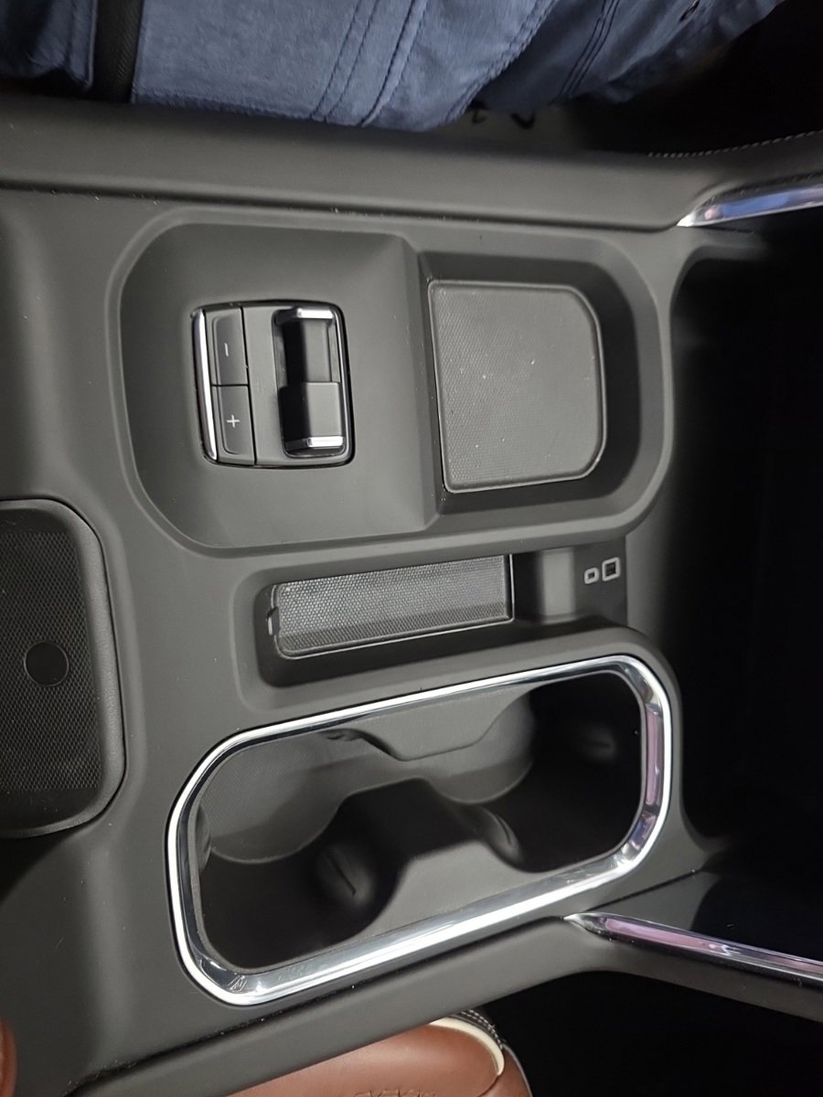 Used 2024 GMC Sierra 2500 Denali Ultimate w/ Max Trailering Package image 48