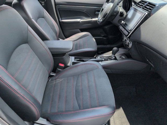 Used 2025 Mitsubishi Outlander Sport SE AWD/4WD image 30