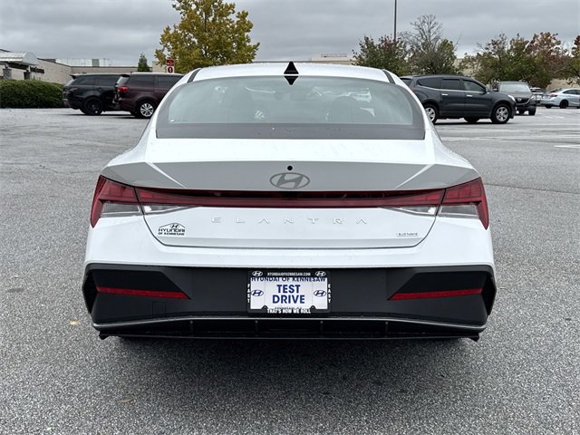 New 2026 Hyundai Elantra Blue image 6