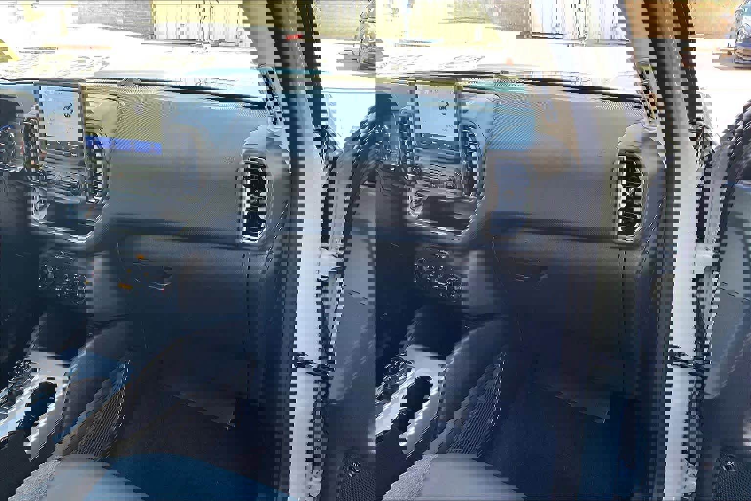 Used 2024 Ford Bronco Sport Outer Banks w/ Tech Package image 18