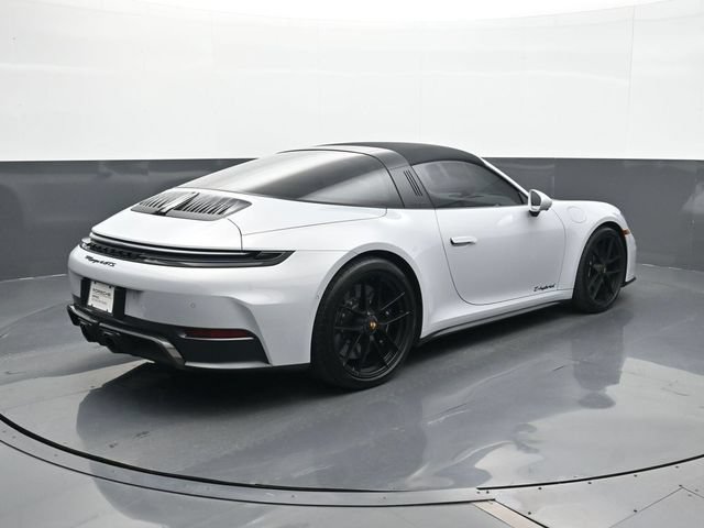 Certified 2026 Porsche 911 Targa 4 GTS AWD/4WD image 19