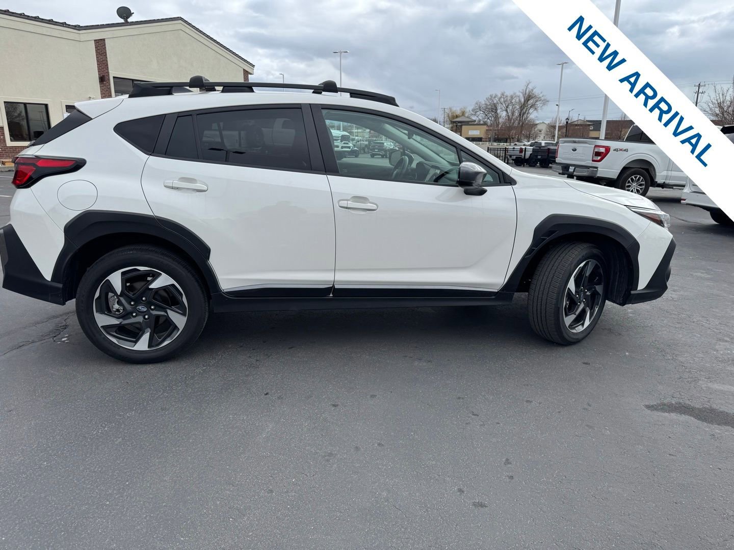 Used 2024 Subaru Crosstrek 2.5i Limited w/ Crosstrek Mirror Package image 8