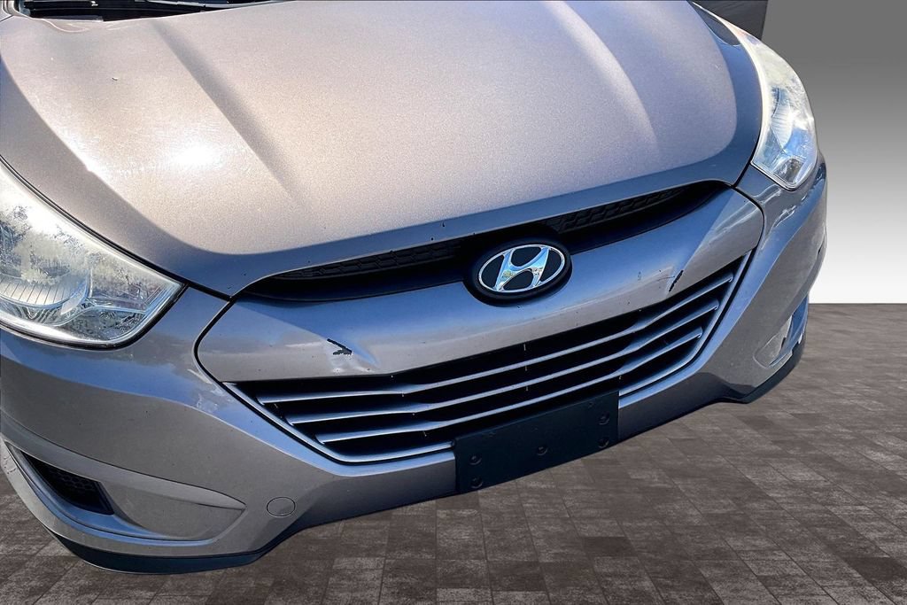 Used 2011 Hyundai Tucson GLS w/ Navigation Pkg 2 FWD image 29