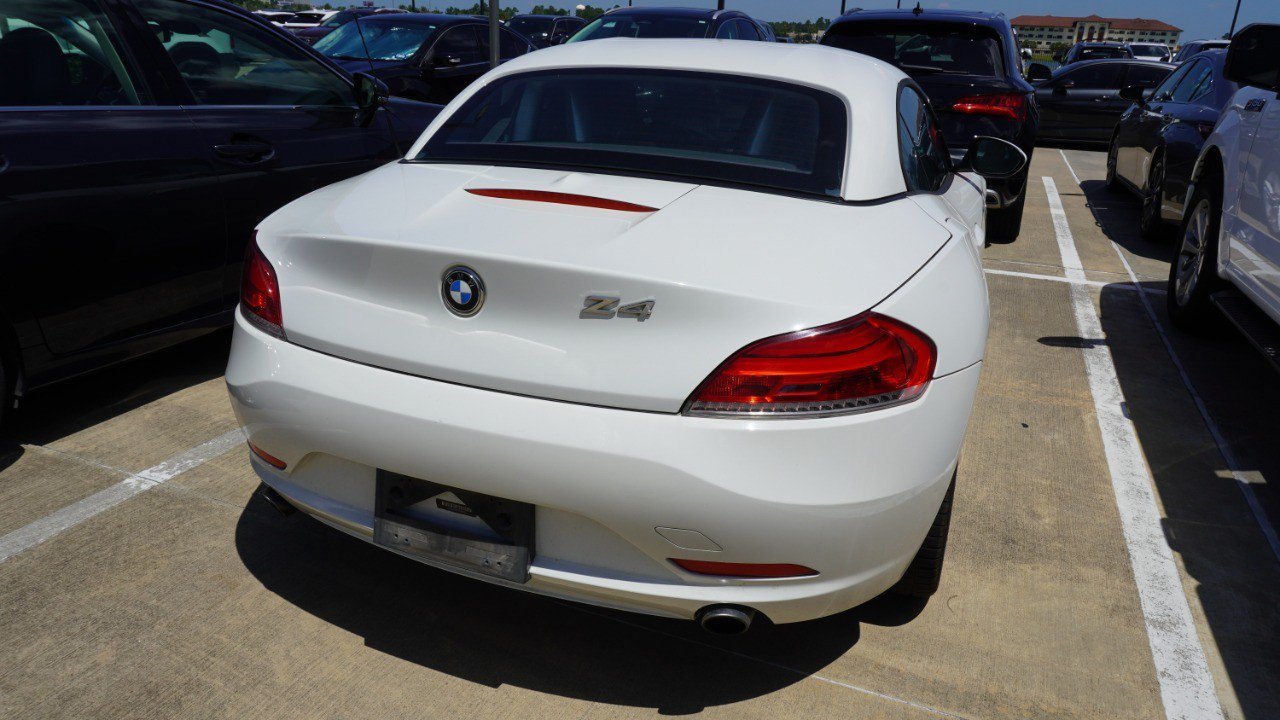 Used 2013 BMW Z4 sDrive35i RWD image 6