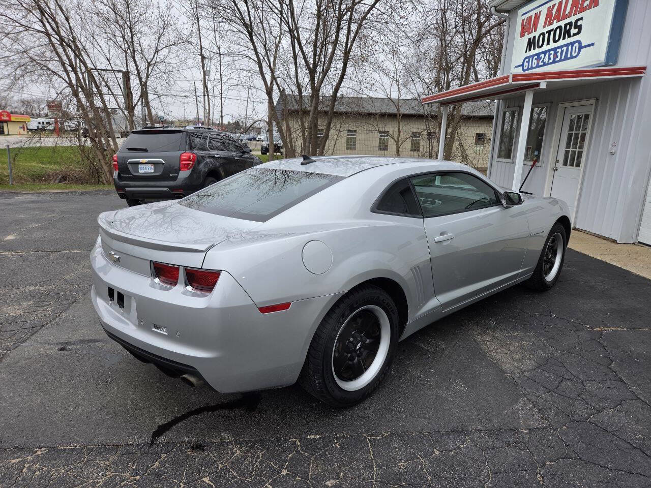 Used 2012 Chevrolet Camaro LS image 4