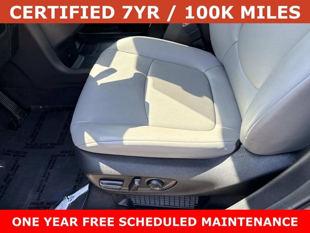 Used 2025 Toyota Sienna XLE FWD image 15