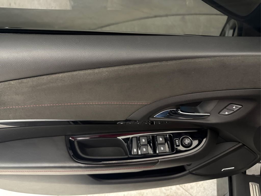 Used 2015 Chevrolet SS RWD image 30