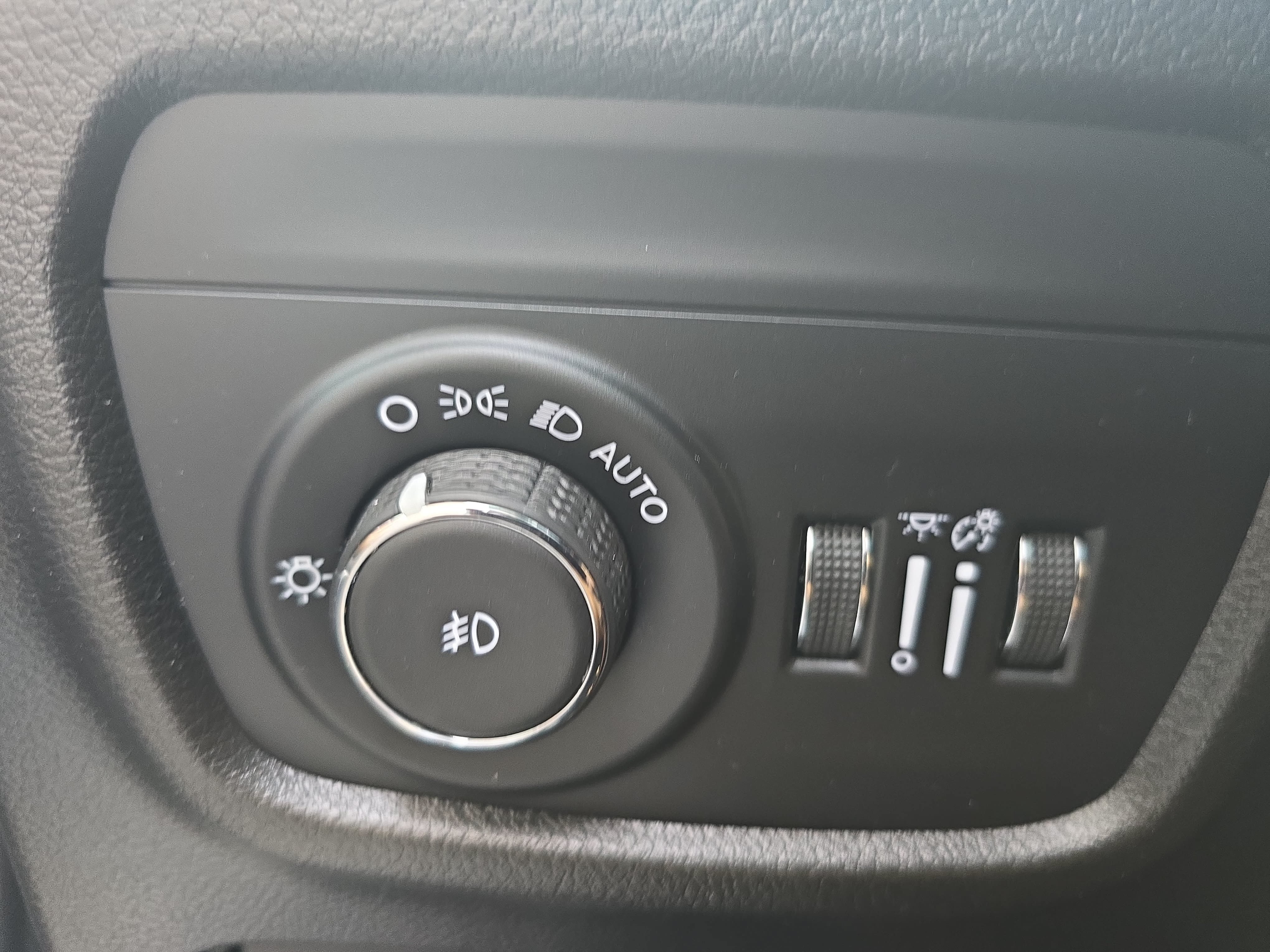 Used 2024 Jeep Grand Cherokee Summit w/ Luxury Tech Group V AWD/4WD image 26