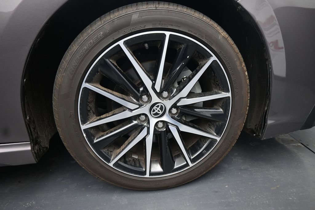 Used 2022 Toyota Camry SE FWD image 11