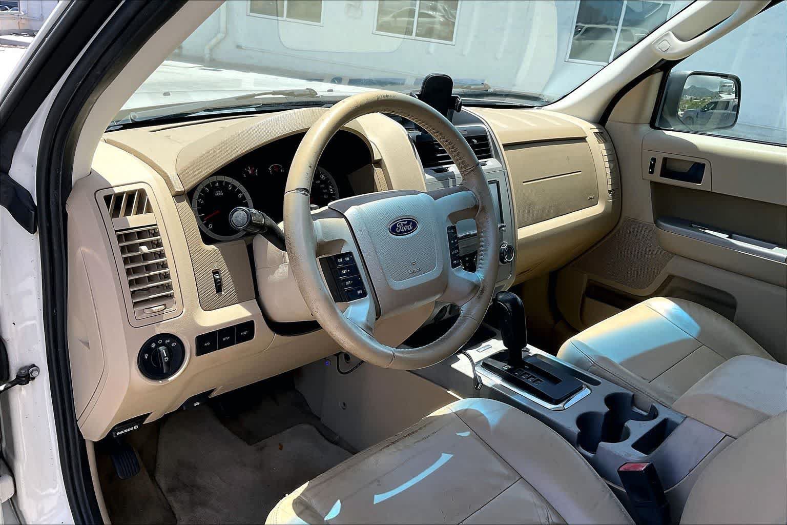 Used 2011 Ford Escape XLT w/ 203A Rapid Spec Order Code AWD/4WD image 2