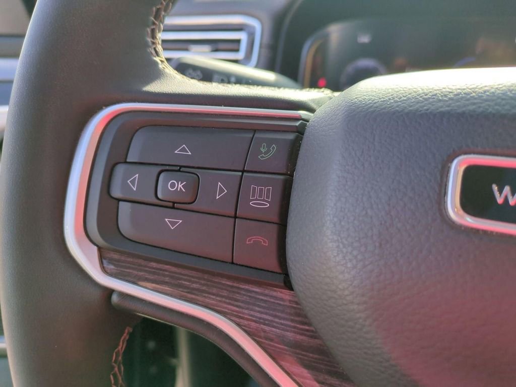 Used 2022 Jeep Wagoneer Series III w/ Premium Group I image 20