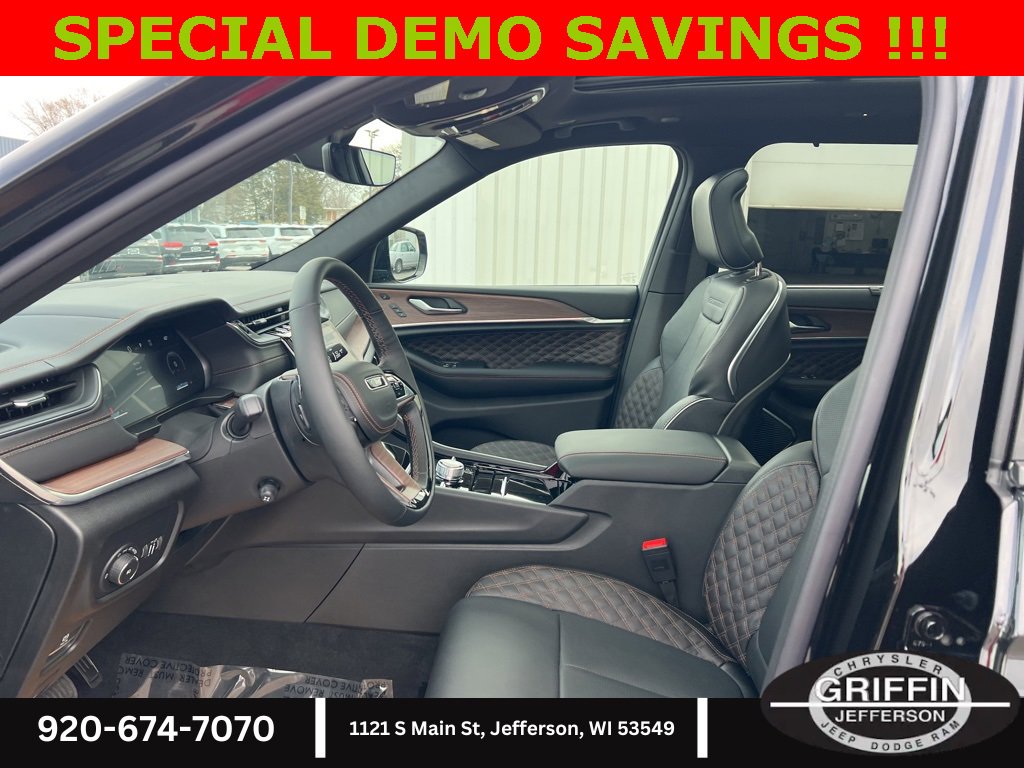 New 2025 Jeep Grand Cherokee L Summit w/ Obsidian Package image 20