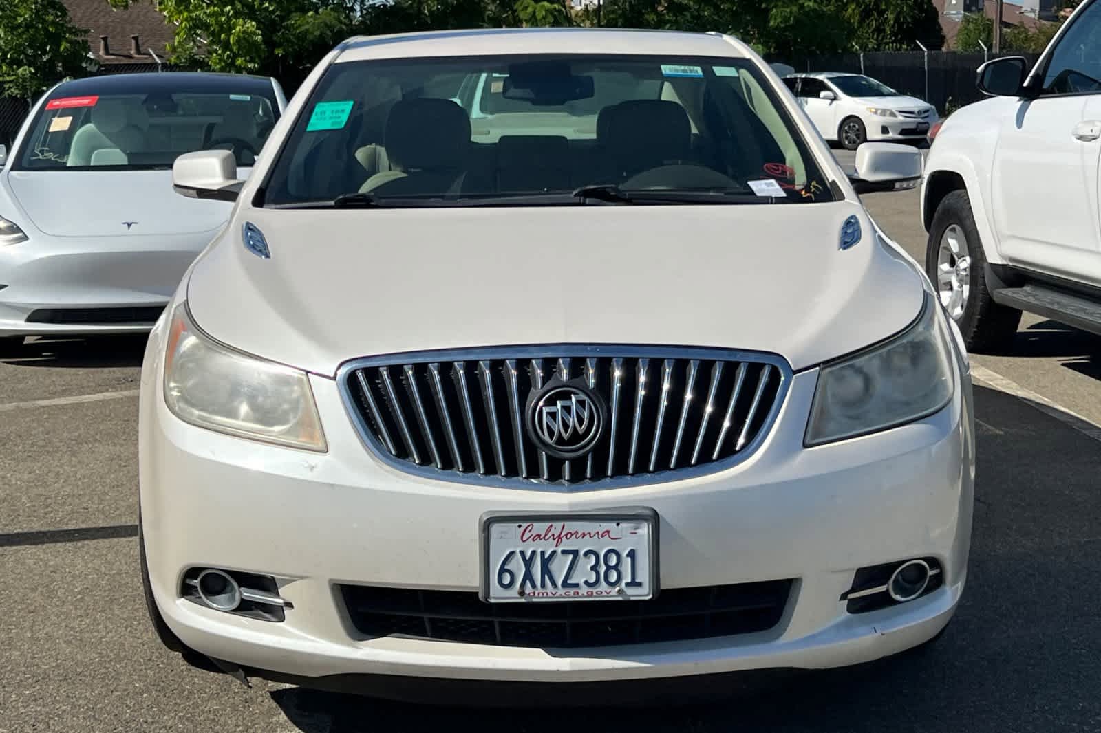 Used 2013 Buick LaCrosse Leather w/ Entertainment Package FWD video 2