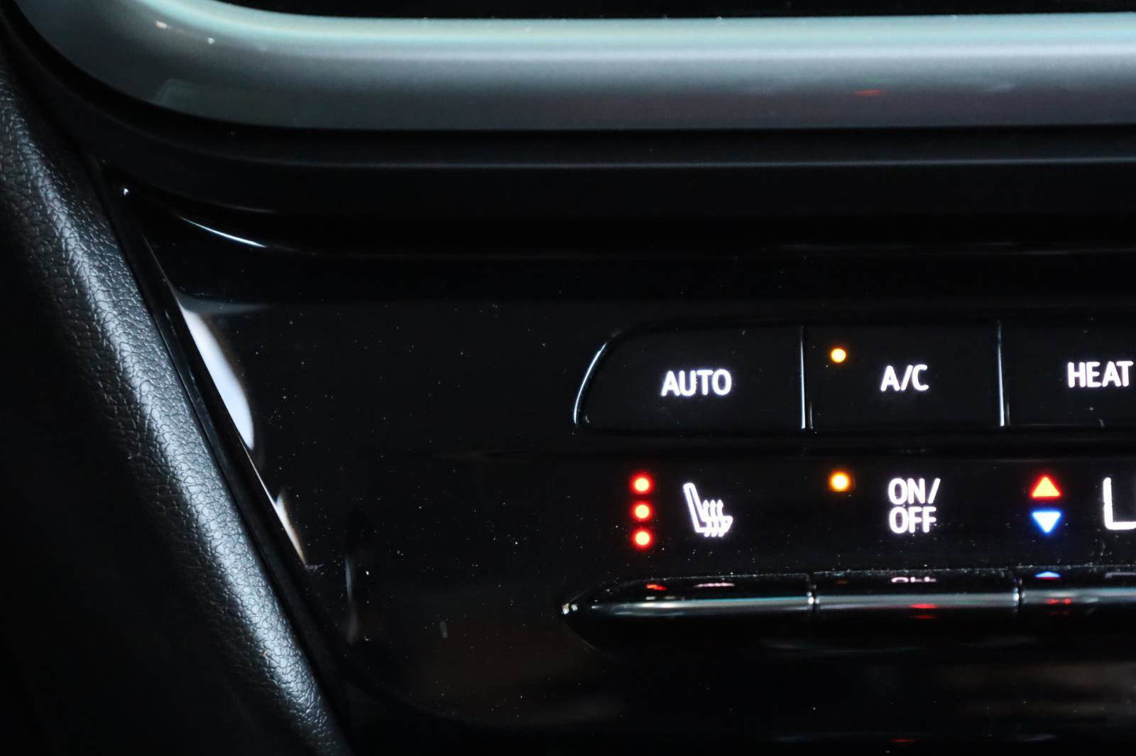 Used 2023 Chevrolet Bolt LT w/ Infotainment Package FWD image 40