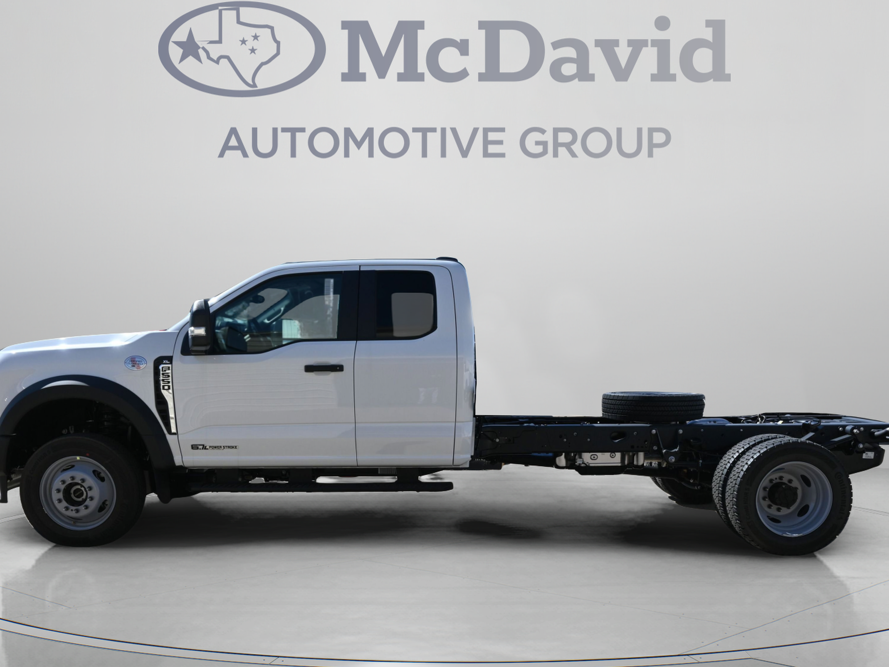 New 2026 Ford F550 4x4 Supercab Super Duty image 4