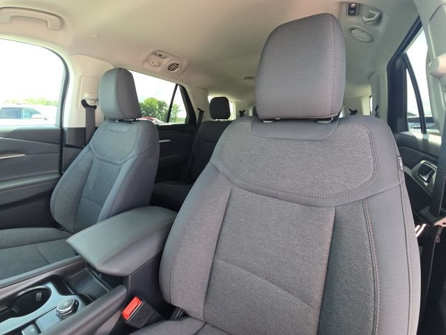 Used 2025 Ford Explorer Active RWD image 24