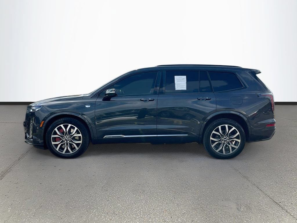 Used 2023 Cadillac XT6 Sport w/ Technology Package AWD/4WD image 4